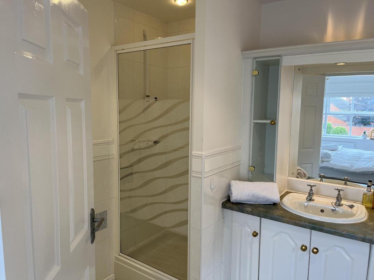 5 Bedroom 4 Bathroom Gym Playroom Country Home Royal Royal Leamington Spa Exterior foto